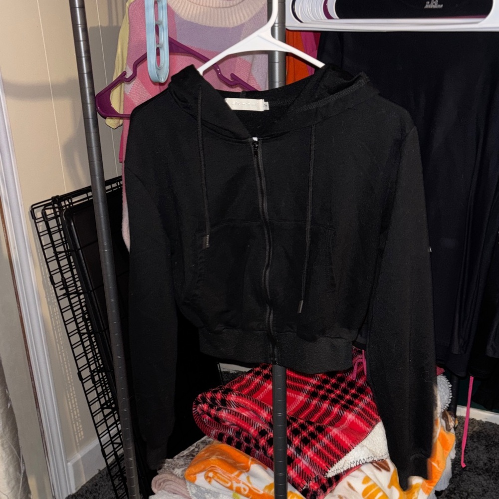 Black Crop Top Hoodie